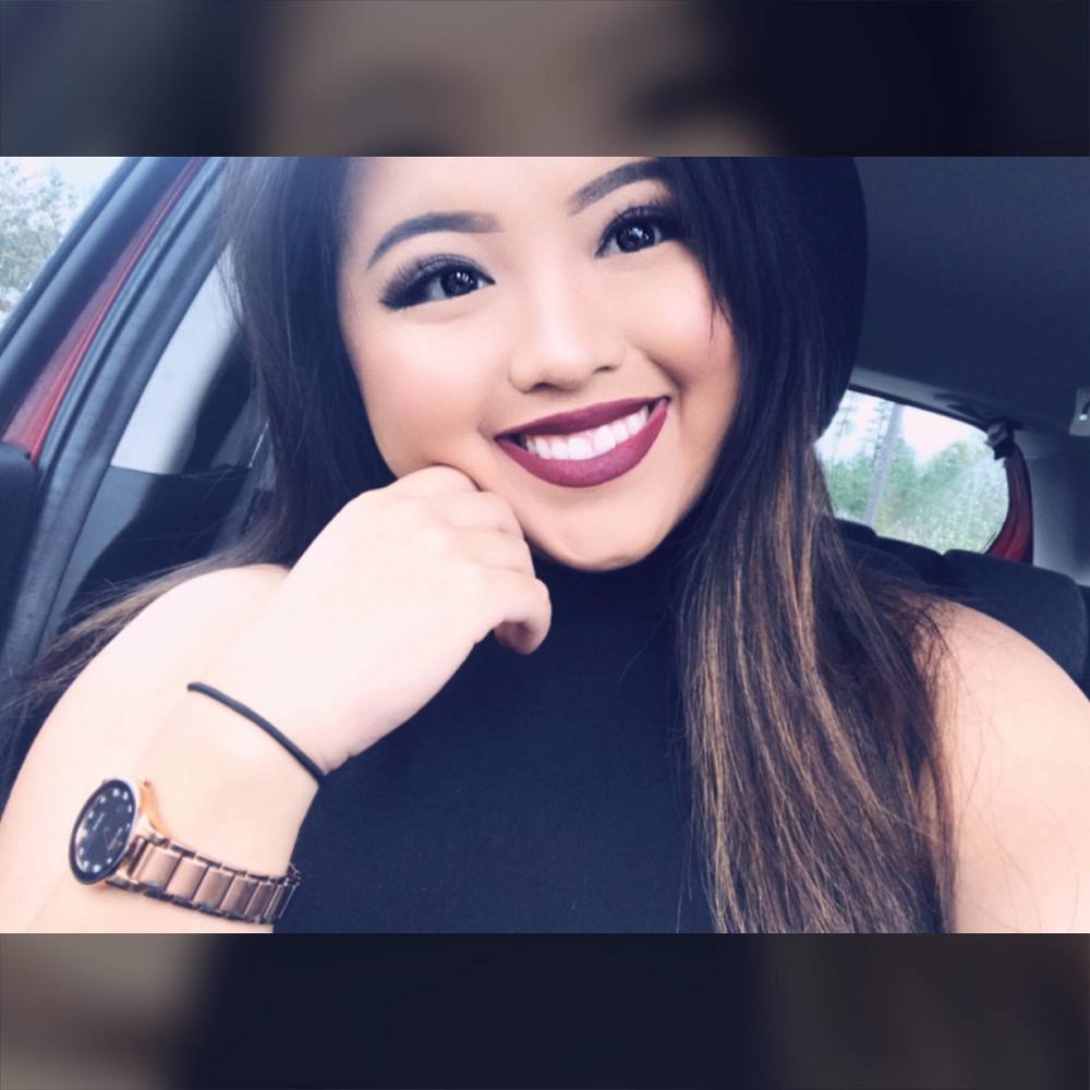 Meet your Posher, Danielle